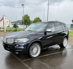 Bild des Angebotes BMW X5 M M50 d 360/AHK/HK/STANDH/SOFTCLOSE/NACHTSICHTKAMERA