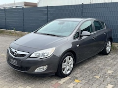 Bild des Angebotes Opel Astra J Lim. 5-trg. Edition (SHZ/PDC/KLIMA/O