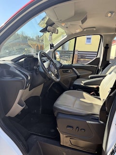 Ford Tourneo Custom 300 L1H1 VA Titanium