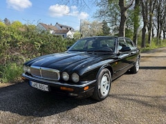 Bild des Angebotes Jaguar XJ6 XJ6 3.2 Executive
