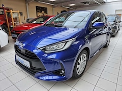 Bild des Angebotes Toyota Yaris 1.5 Team DK Sitzheizung Lenkradheizung Klimaautoma