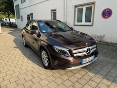 Bild des Angebotes Mercedes-Benz GLA 220 CDI 4MATIC 58.000KM PARKASSIST SHZ TEMPOMAT LEDER