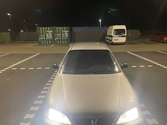 Honda Accord 1.8i LS
