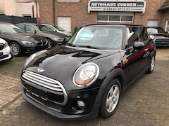 Bild des Angebotes MINI Cooper 1.5 Colorline Sport Lenkrad