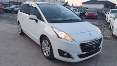 Bild des Angebotes Peugeot 5008 Allure,Kamera,Navi, 7 Sitze,Panoramadach