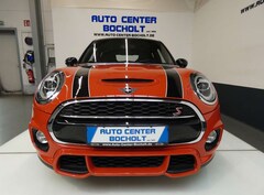 Bild des Angebotes MINI Cooper S *JCW-Paket*Panorama*CarPlay*Navi