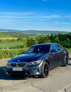 Bild des Angebotes BMW 330 330d Aut. Luxury Line ( Individuell )