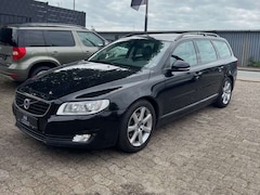 Bild des Angebotes Volvo V70 Kombi Linje Svart *Xenon*SHZ*Pano/SD*PDC*BT*