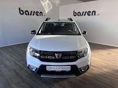 Bild des Angebotes Dacia Sandero Stepway TCe 100 Celebration