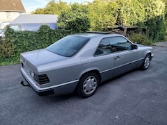 Bild des Angebotes Mercedes-Benz 230