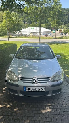 Bild des Angebotes VW Golf 1.6 FSI Individual