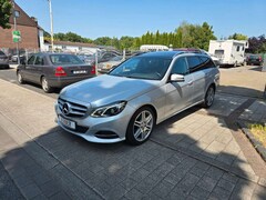 Bild des Angebotes Mercedes-Benz E 200 CGI T Avantgarde*2.HD*PANO*LED*PDC*NAVI*