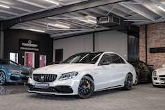 Bild des Angebotes Mercedes-Benz C 63 AMG C63S Lim AMG |AMG PERF. AGA+SITZE|KERAMIK|VOLL