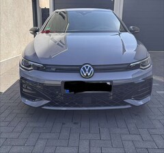 Bild des Angebotes VW Golf 1.5 eTSI 110 kW R-Line