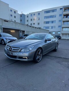 Bild des Angebotes Mercedes-Benz E 350 CGI Coupe BlueEFFICIENCY 7G-TRONIC Elegance