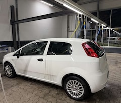 Bild des Angebotes Fiat Grande Punto 1.2 8V Basis ( 09.2010->)