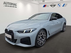 Bild des Angebotes BMW M4 40i xDrive HeadUp*DrivingAssistProf*ParkAssistPlus
