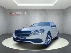 Bild des Angebotes Mercedes-Benz E 200 TEMPOMAT-LEDER-NAVI-TAXI-SHZ