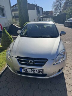Bild des Angebotes Kia Ceed / cee'd 1.6 CVVT EX