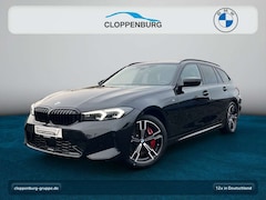 Bild des Angebotes BMW 320 i Touring M Sportpaket Head-Up+AHK+Navi+360°