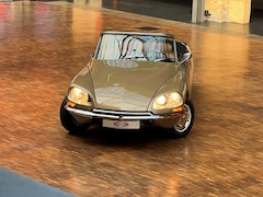 Bild des Angebotes Citroen DS 21 I.E. Décapotable 5-Gang, Werkscabrio