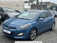 Bild des Angebotes Hyundai i30 1.6 CRDi *Navi,Schiebedach,Kamera,PDC*
