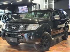 Nissan Pathfinder STIER BUNDESWEHR FELDJÄGER-EDITION 4WD STANDHEIZUN