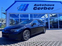 Bild des Angebotes VW Golf Variant Golf VIII Variant 1.5 TSI Life Assist-Pack AHK