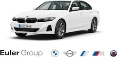 Bild des Angebotes BMW 318 iA Sportsitze 17'' Widescreen Komfortzug. Lenkhzg