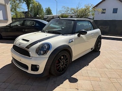 Bild des Angebotes MINI John Cooper Works Cabrio