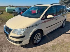Bild des Angebotes VW Touran Conceptline BlueMotion Klima Sitzheizung
