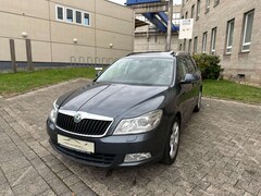 Bild des Angebotes Skoda Octavia 2.0 TDI Combi Elegance Automatik Xenon