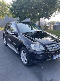 Bild des Angebotes Mercedes-Benz ML 320 CDI 4Matic 7G-TRONIC
