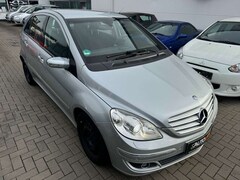 Bild des Angebotes Mercedes-Benz B 180 B -Klasse*AUT.*NAVI*BI XENON*PDC*AHK*SHZG