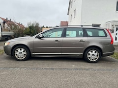 Bild des Angebotes Volvo V70 V70 Diesel 2.4 D5 Momentum AHK, Leder, Xenon