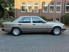 Bild des Angebotes Mercedes-Benz 260 260 E Automatik H-Kennzeichen