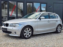 Bild des Angebotes BMW 120 i Lim. *Leder*Xenon*PDC*Schiebedach*