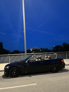 Bild des Angebotes BMW 330 330i