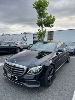 Bild des Angebotes Mercedes-Benz E 400 4M 9G Exclusive S-Heft 360 Kamera Garantie Massage