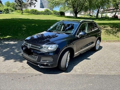 VW Touareg 3.0 V6 TDI ACC AHK Klima-Sitze R-Line