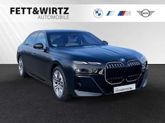 Bild des Angebotes BMW 750 e xDrive *Frozen-Black*|TV-Fond-Entertainment|B&WD