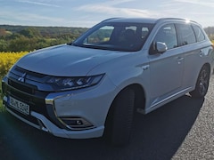 Mitsubishi Outlander Outlander 2.4 4WD Plug-In Hybrid Spirit