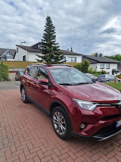Toyota RAV 4 2.5 4x4 Hybrid Team Deutschland