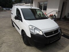 Bild des Angebotes Peugeot Partner Pro L1,KASTEN,KLIMA,REGALLE,TRENWAND.