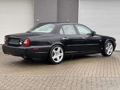 Bild des Angebotes Jaguar XJ8 4.2 Executive