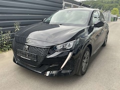 Bild des Angebotes Peugeot e-208 Allure TeilLeder Tempomat Voll-LED PDC SHZ