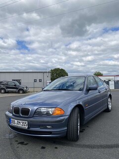 Bild des Angebotes BMW 323 i