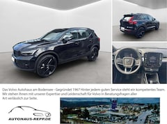Volvo XC40 B3 Plus Black Edition / Mild-Hybrid Benzin