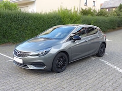 Opel Astra Elegance 1.2 Turbo