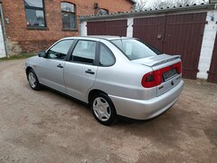 Bild des Angebotes SEAT Cordoba 1.6 Automatik Exclusiv,Klima,61 Tkm,TÜV NEU